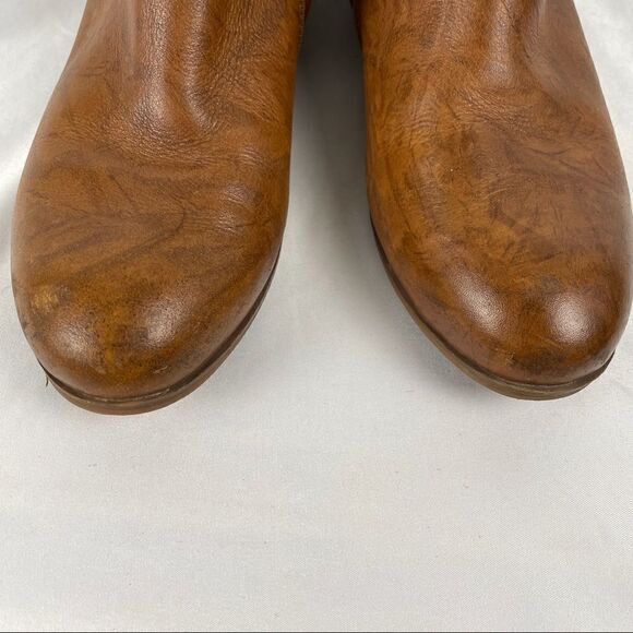 Soft Walk Faux Leather Ankle Boots - Women’s 8 - Picture 8 of 13